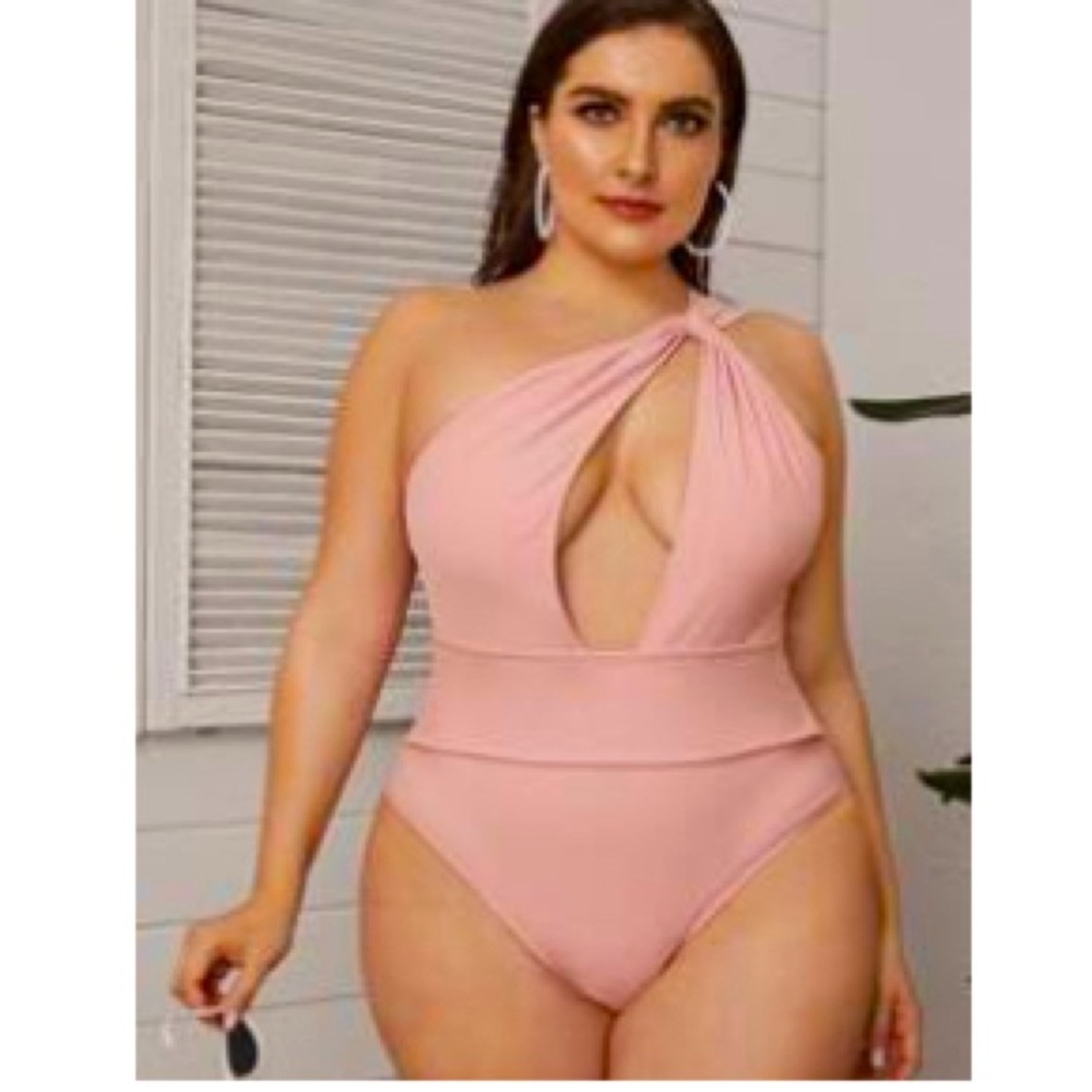 Cut-out One Shoulder One Piece Swimsuit